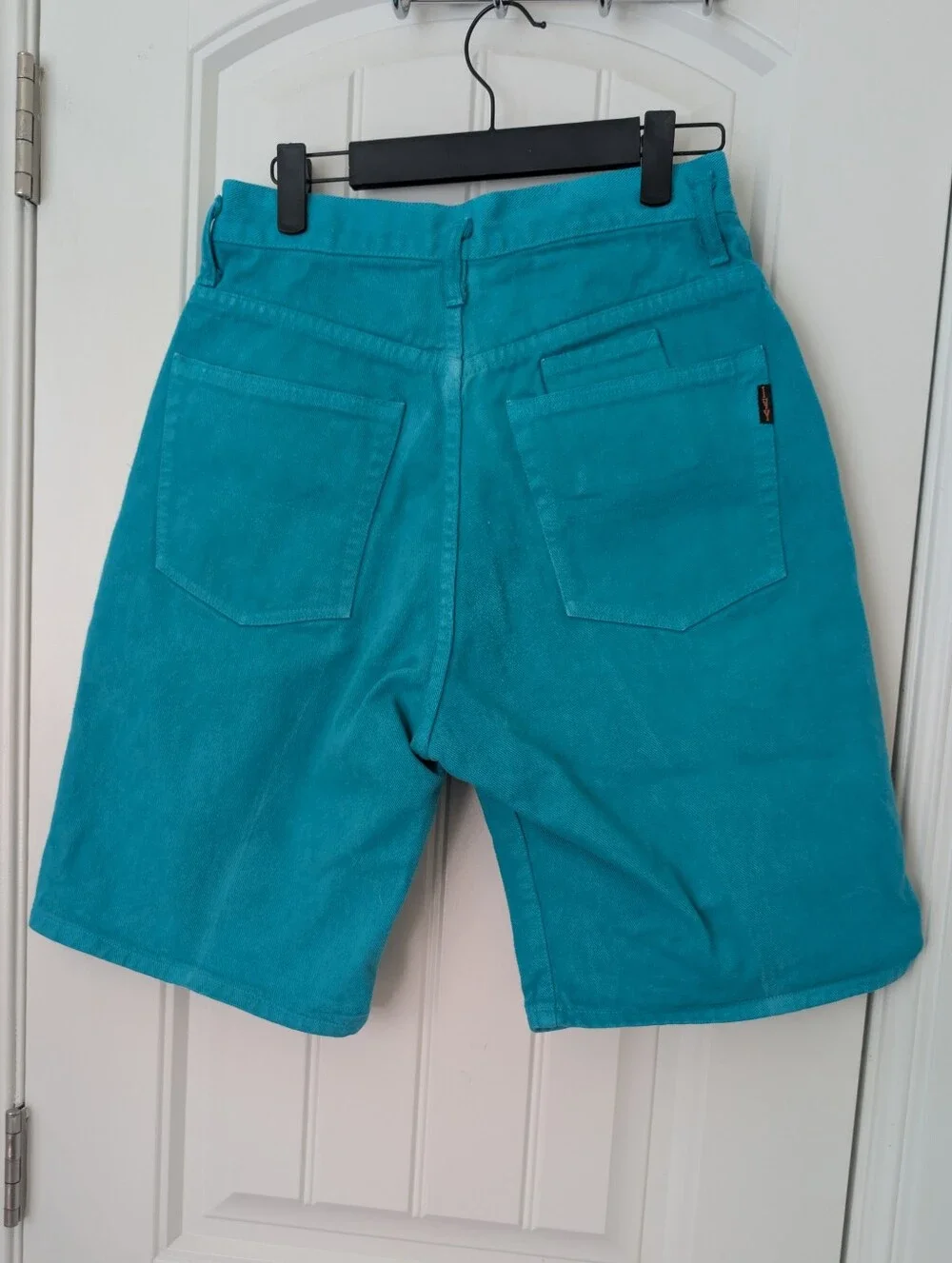 VTG Brown Ivy Teal Long DenimShorts - Classic Five-Pocket Style 2/4
